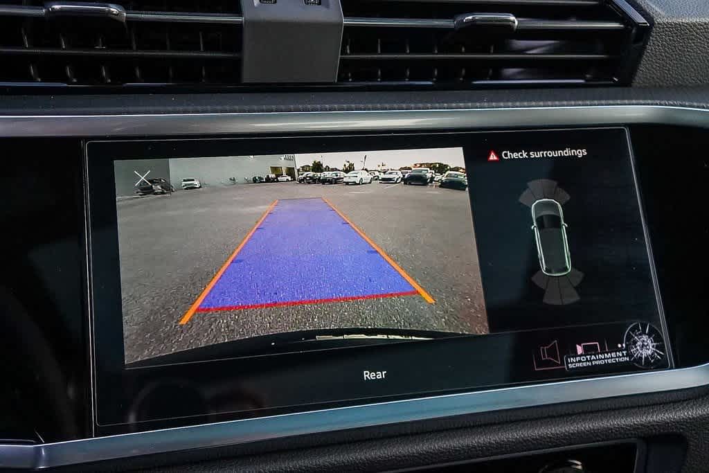 Thumbnail: 2025 Audi Q3 - 27