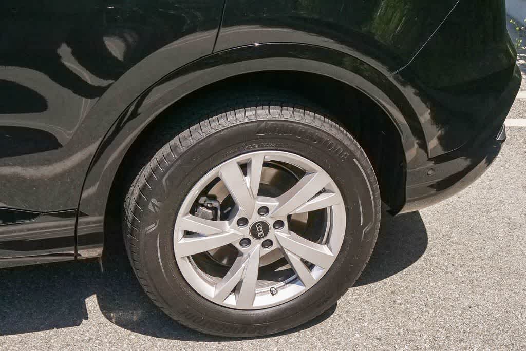 Thumbnail: 2025 Audi Q5 - 6