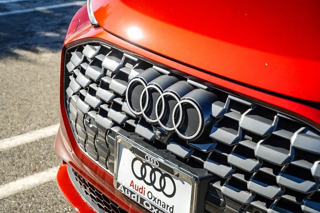 Thumbnail: 2025 Audi Q5 - 9