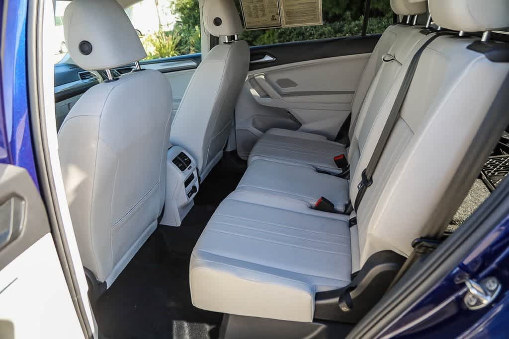 Thumbnail: 2022 Volkswagen Tiguan - 17