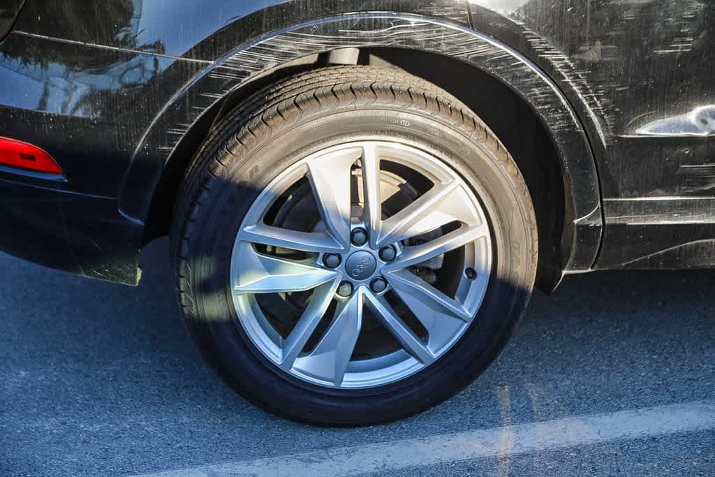 Thumbnail: 2017 Audi Q3 - 12