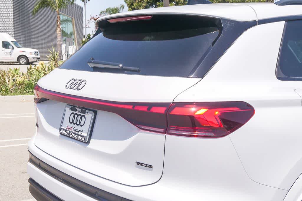 Thumbnail: 2025 Audi Q6 e-tron - 11