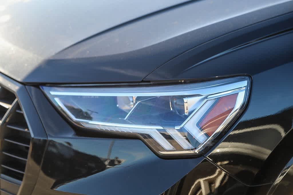 Thumbnail: 2023 Audi Q3 - 7