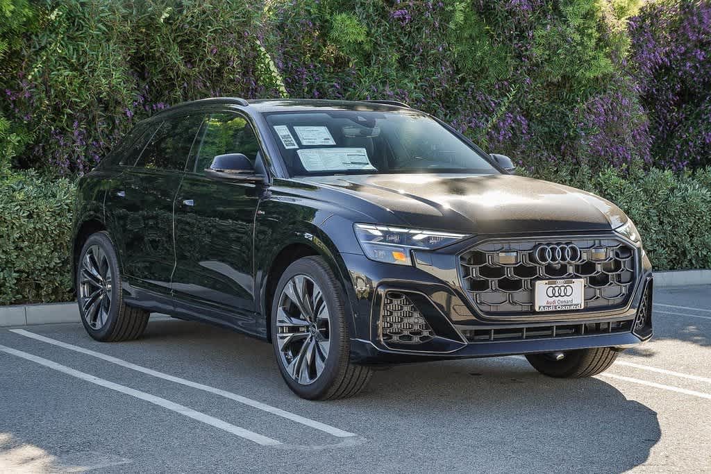 Thumbnail: 2026 Audi Q8 - 3