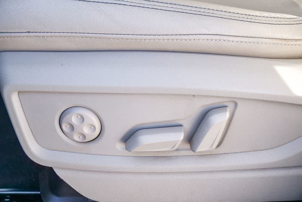 Thumbnail: 2023 Audi Q5 - 17