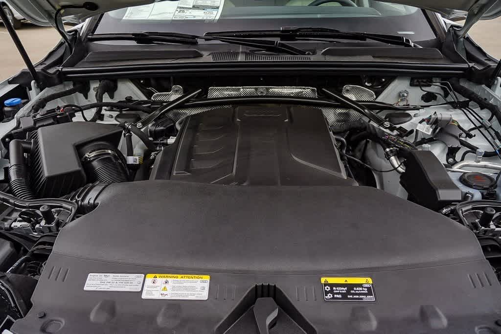 Thumbnail: 2025 Audi Q5 - 30