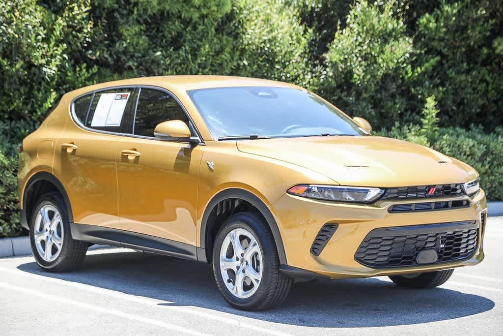 Thumbnail: 2024 Dodge Hornet - 3