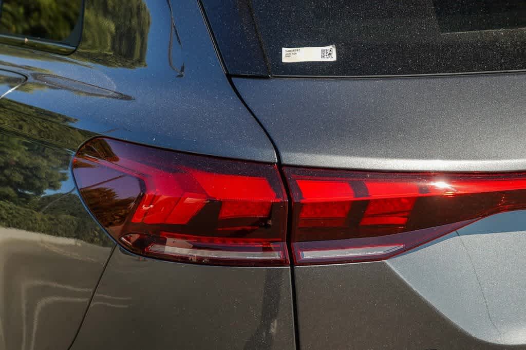 Thumbnail: 2025 Audi SQ6 e-tron - 7