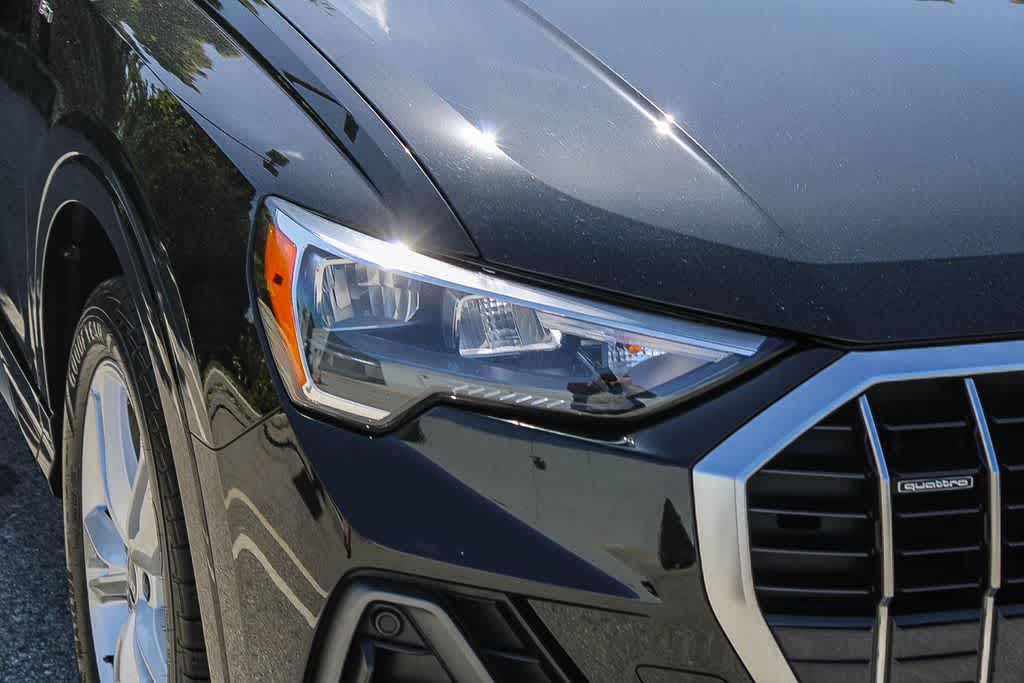 Thumbnail: 2022 Audi Q3 - 4