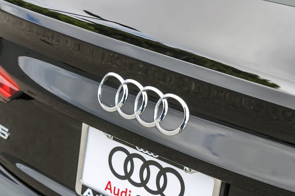 Thumbnail: 2023 Audi Q3 - 11