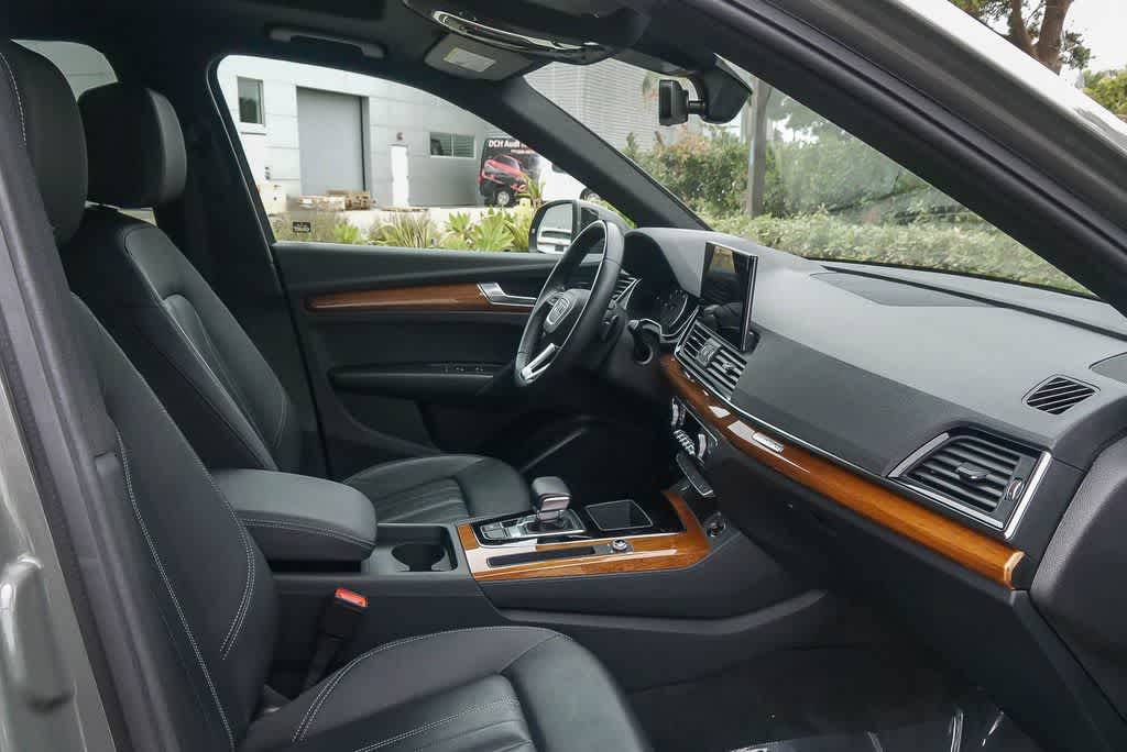 Thumbnail: 2023 Audi Q5 - 15