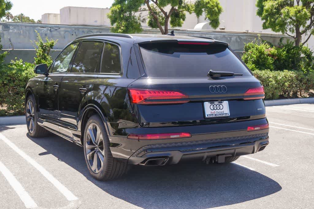 Thumbnail: 2026 Audi Q7 - 7
