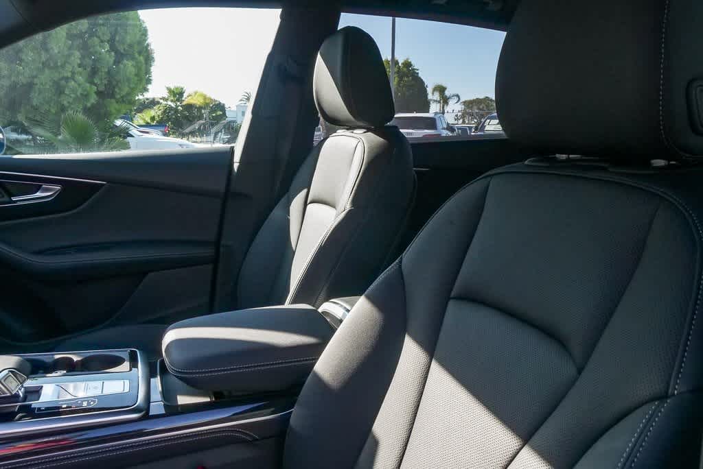 Thumbnail: 2026 Audi Q8 - 17