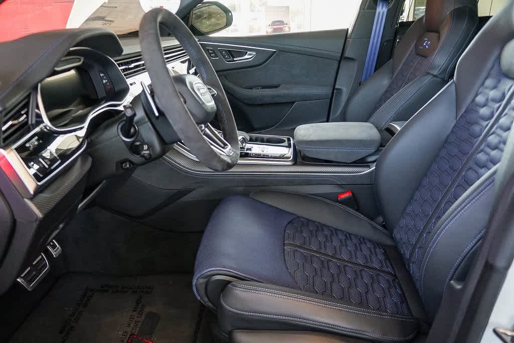 Thumbnail: 2026 Audi RS Q8 - 20