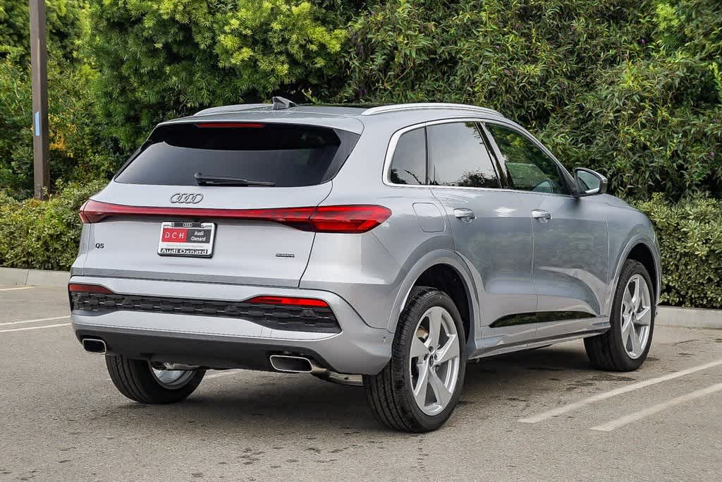 Thumbnail: 2025 Audi Q5 - 4