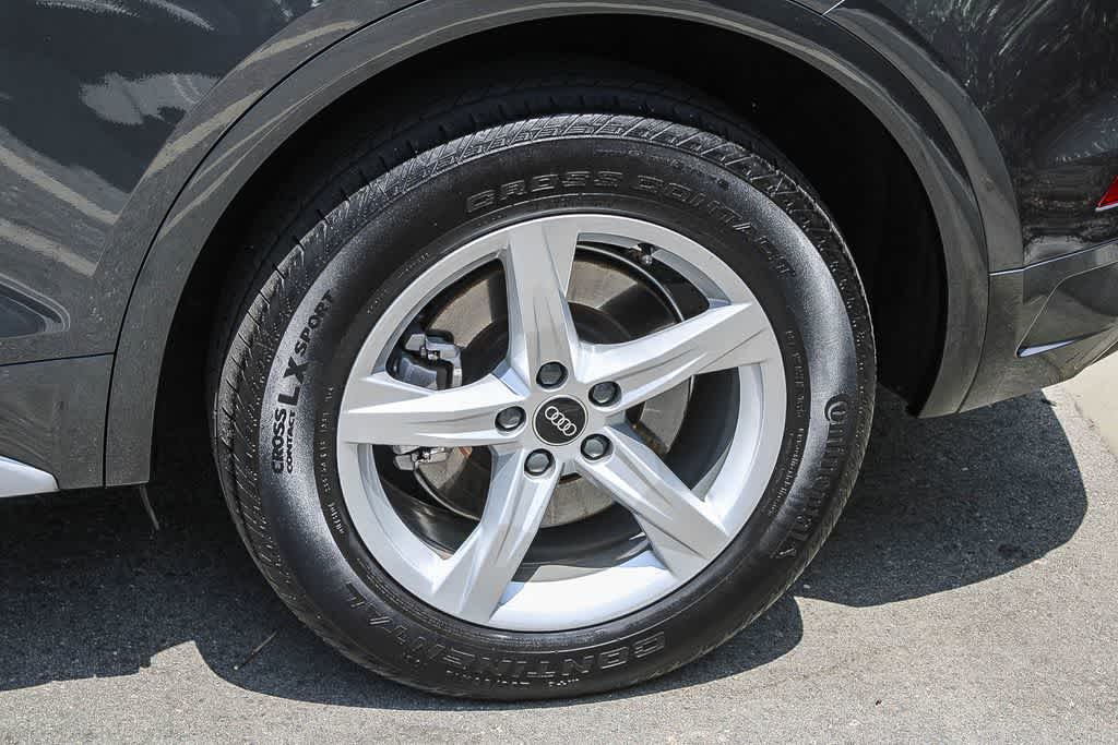 Thumbnail: 2023 Audi Q5 - 6