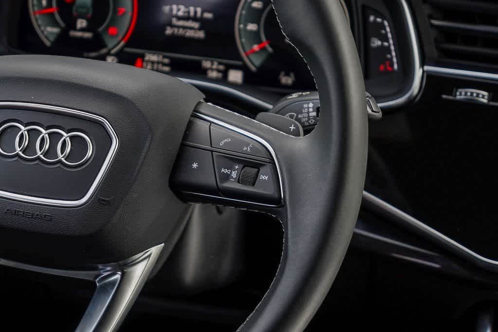 Thumbnail: 2025 Audi Q7 - 17