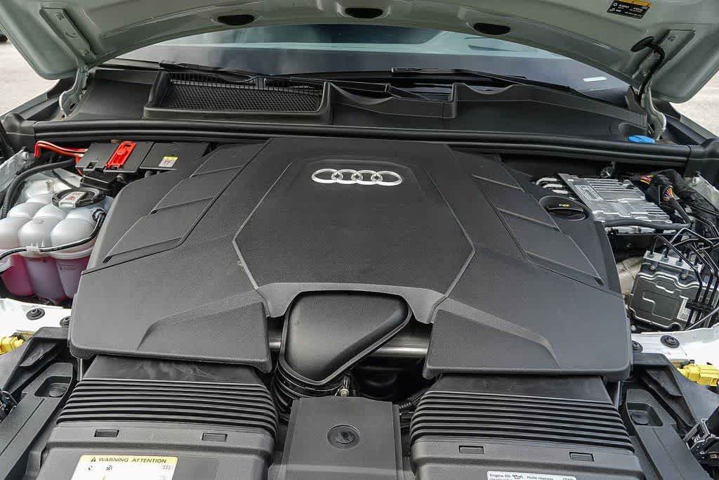 Thumbnail: 2025 Audi Q7 - 30