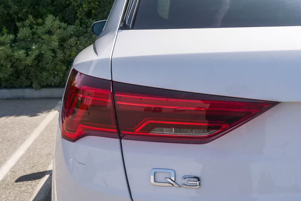 Thumbnail: 2024 Audi Q3 - 15