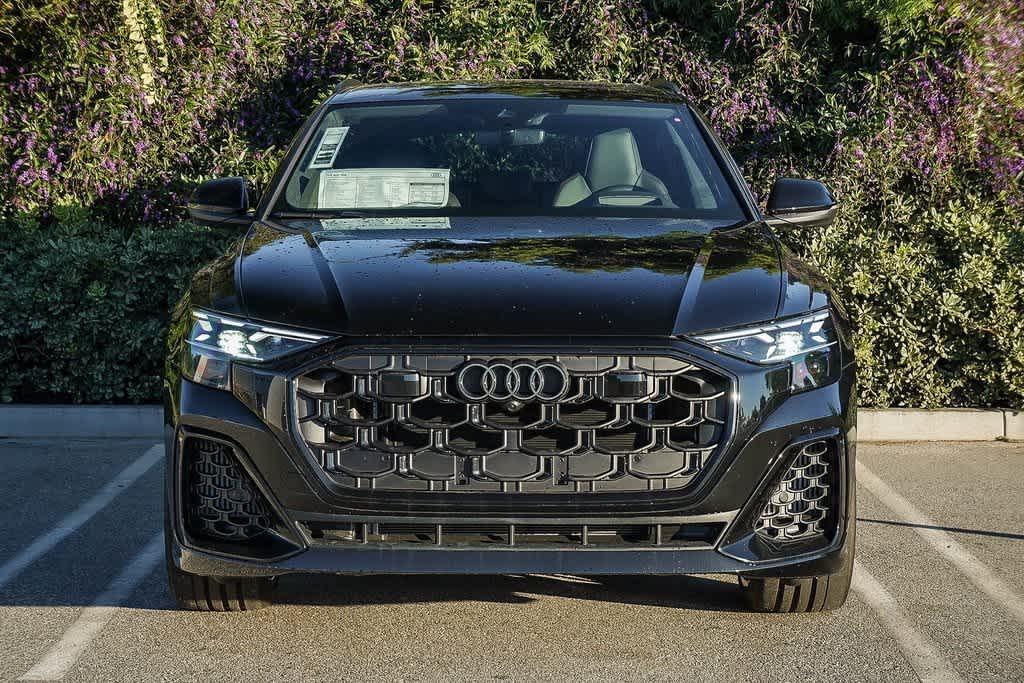 Thumbnail: 2026 Audi SQ8 - 2