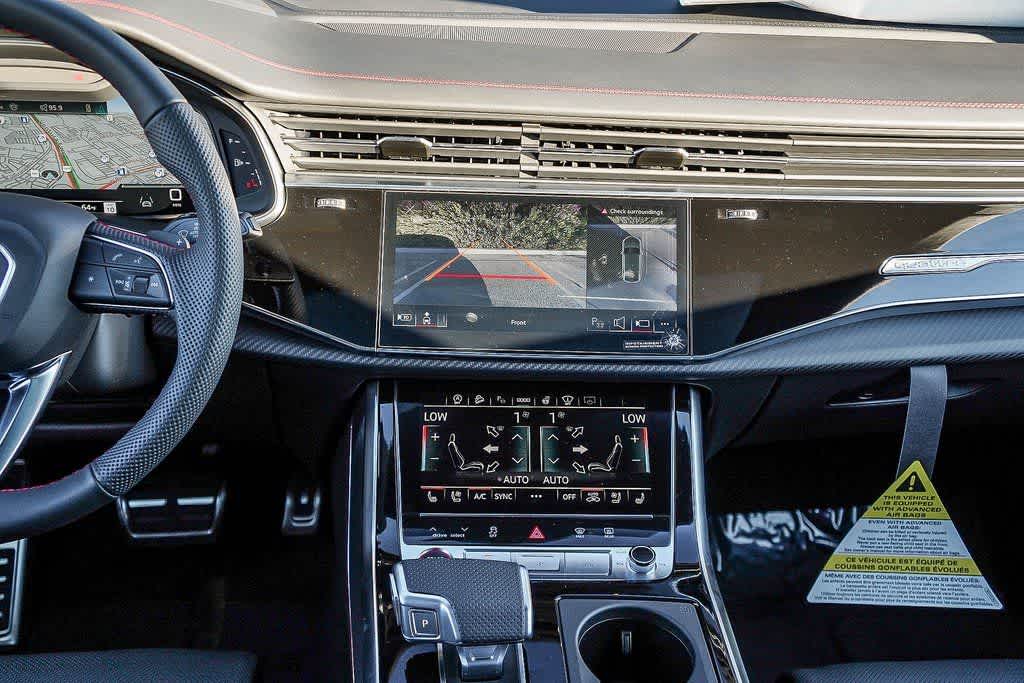 Thumbnail: 2026 Audi SQ8 - 13
