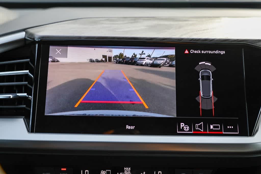 Thumbnail: 2023 Audi Q4 e-tron - 22