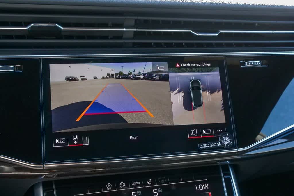 Thumbnail: 2026 Audi Q8 - 22