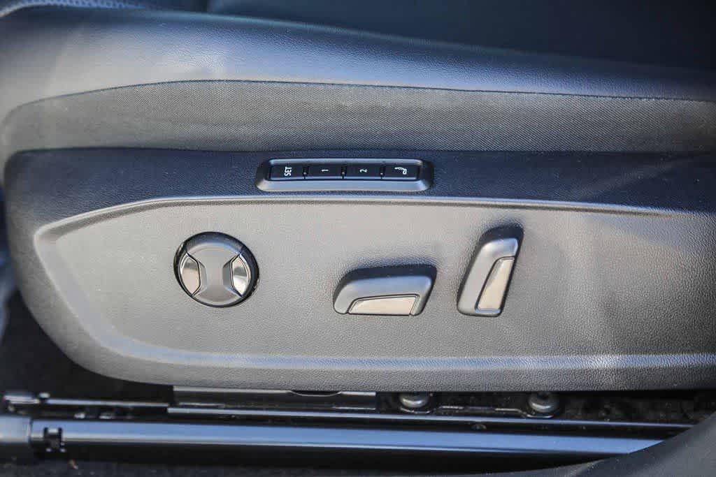 Thumbnail: 2021 Volkswagen ID.4 - 18