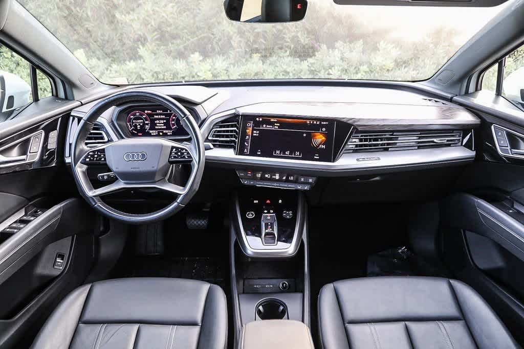 Thumbnail: 2023 Audi Q4 e-tron - 11