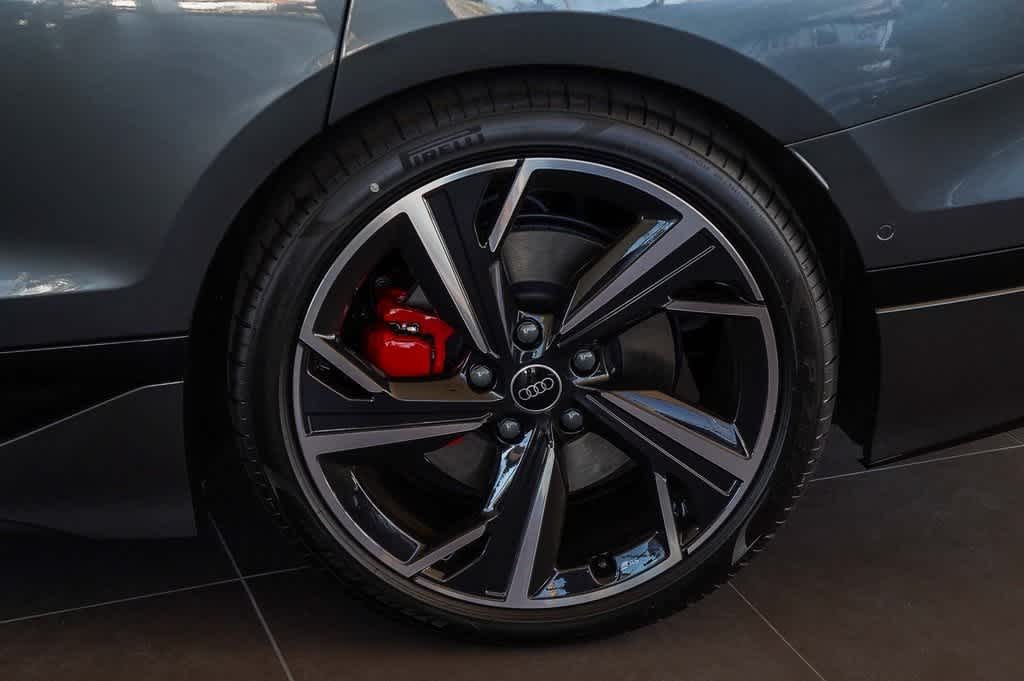 Thumbnail: 2025 Audi e-tron S - 11
