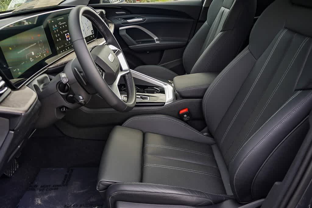 Thumbnail: 2025 Audi Q5 - 20