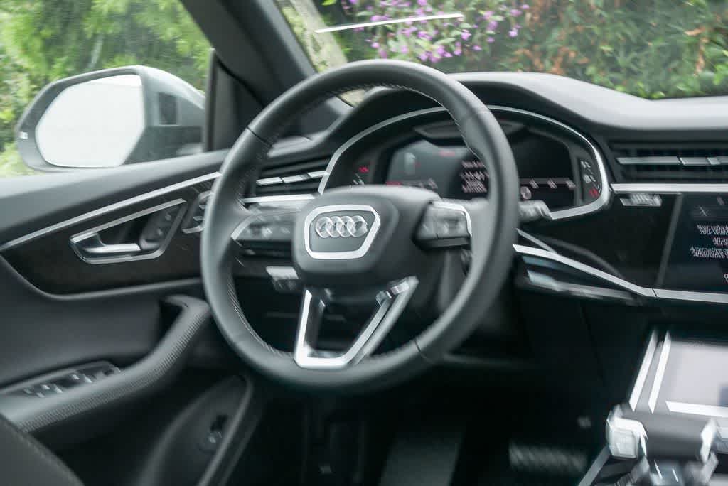 Thumbnail: 2026 Audi Q8 - 14