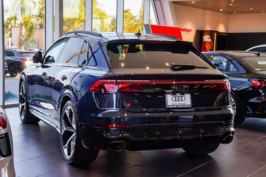 Thumbnail: 2026 Audi RS Q8 - 6