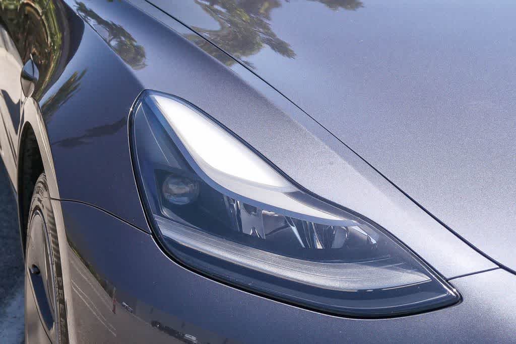 Thumbnail: 2023 Tesla Model 3 - 4