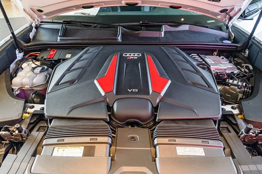 Thumbnail: 2026 Audi RS Q8 - 28