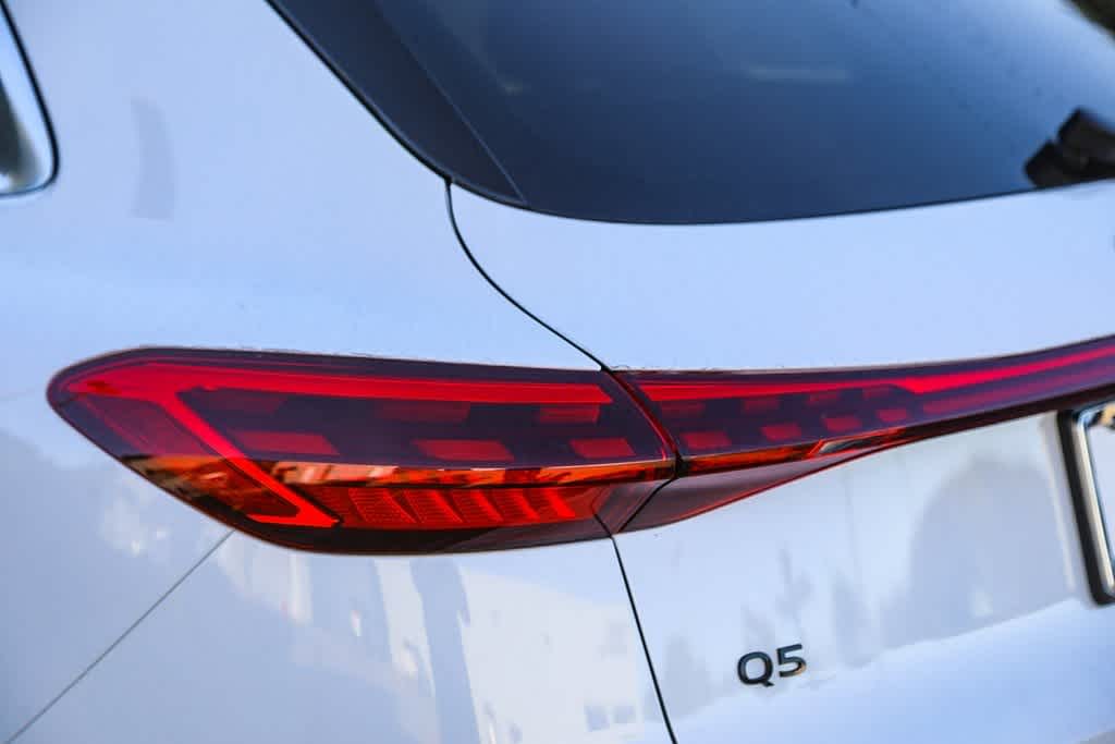 Thumbnail: 2025 Audi Q5 - 8