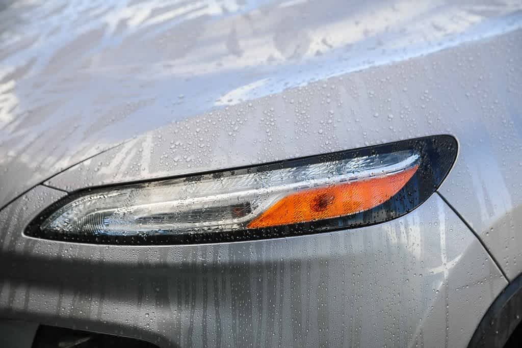 Thumbnail: 2018 Jeep Cherokee - 7