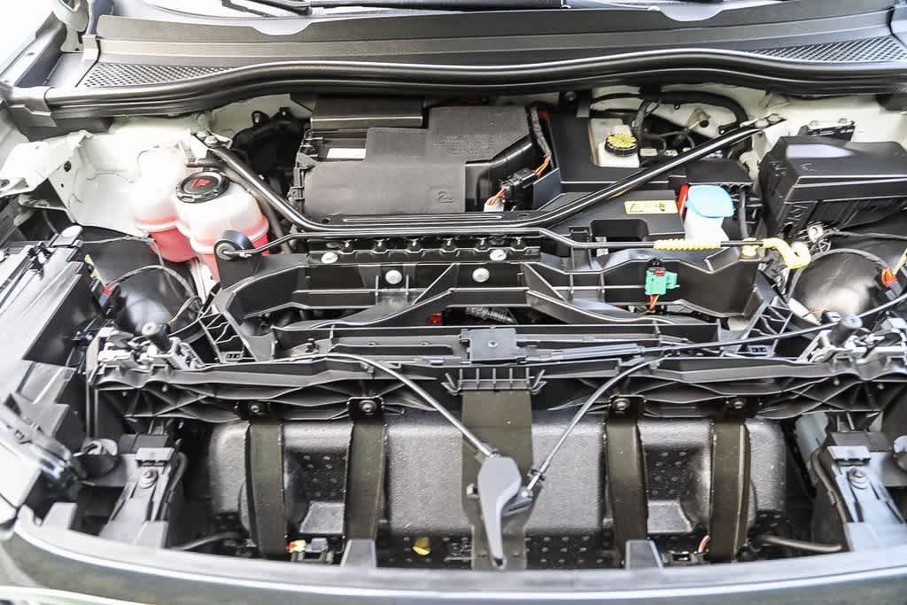 Thumbnail: 2023 Audi Q4 e-tron - 25