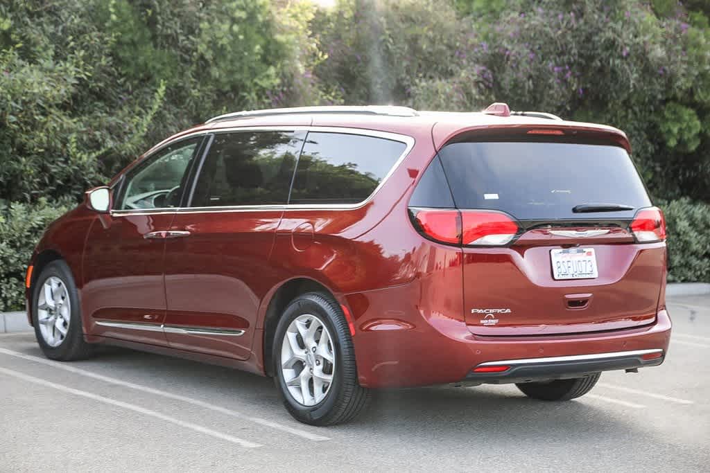 Thumbnail: 2019 Chrysler Pacifica - 6