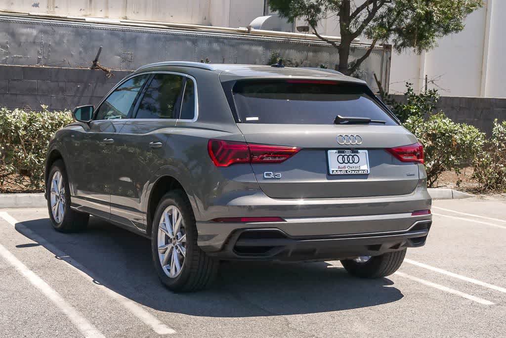 Thumbnail: 2023 Audi Q3 - 8