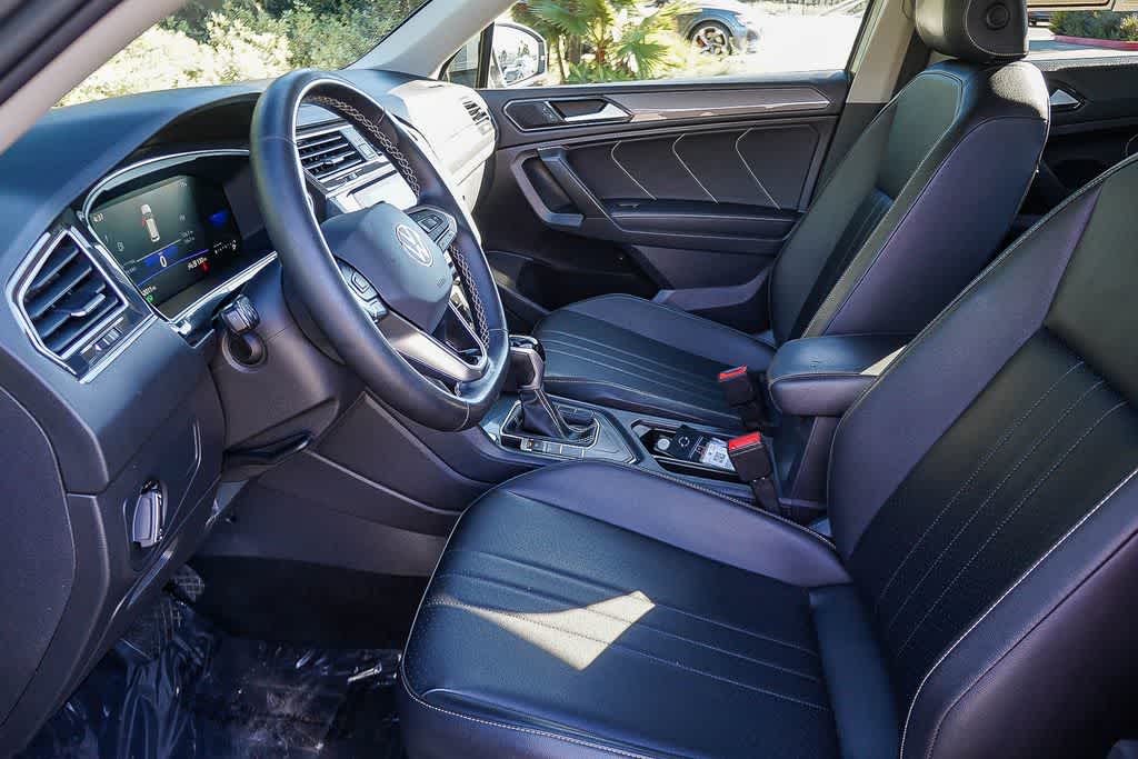 Thumbnail: 2022 Volkswagen Tiguan - 16