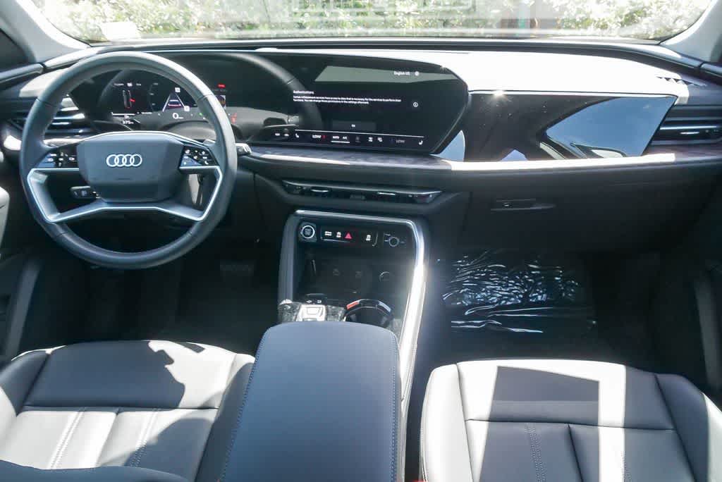 Thumbnail: 2025 Audi Q5 - 12