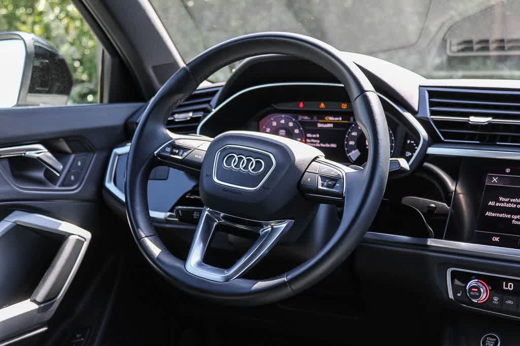 Thumbnail: 2022 Audi Q3 - 15