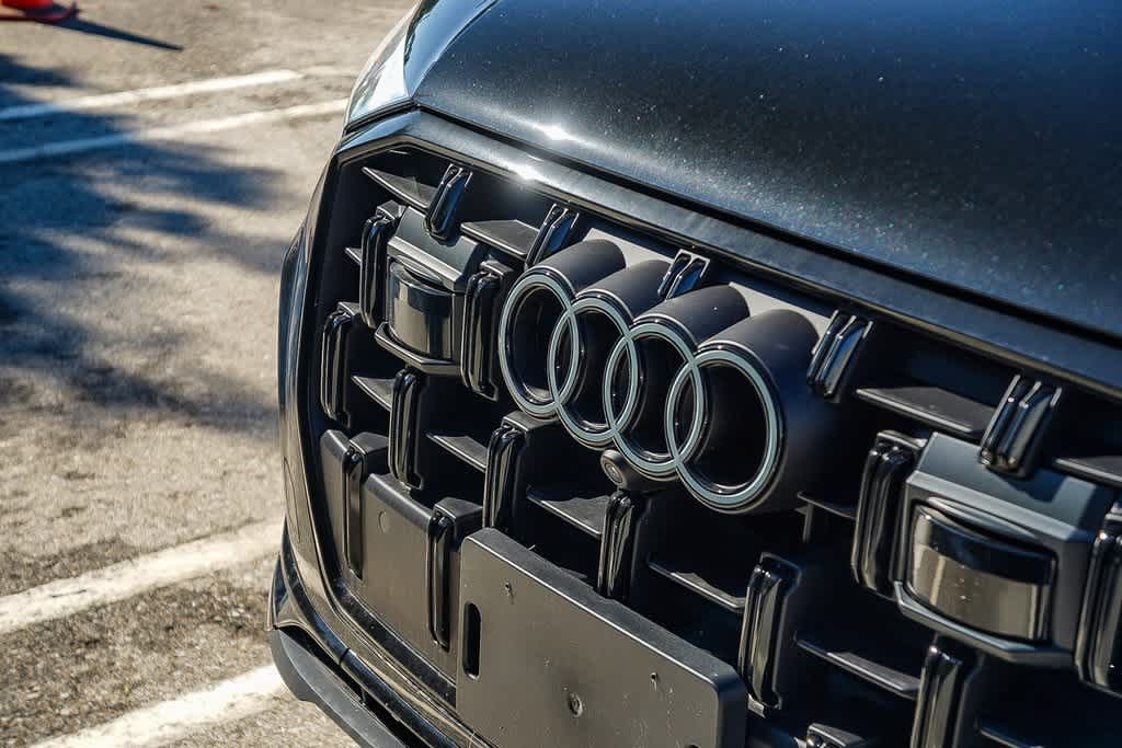 Thumbnail: 2026 Audi Q7 - 9