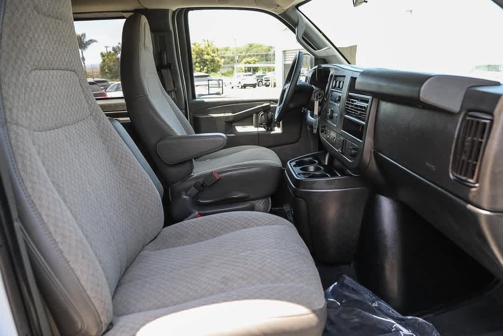 Thumbnail: 2019 Chevrolet Express - 15