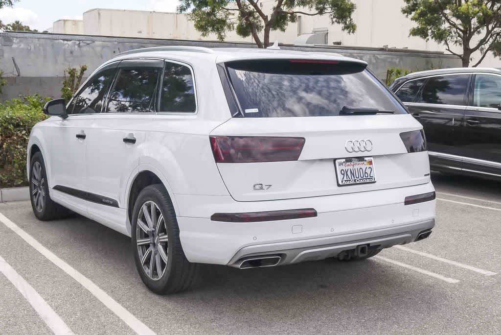 Thumbnail: 2019 Audi Q7 - 8