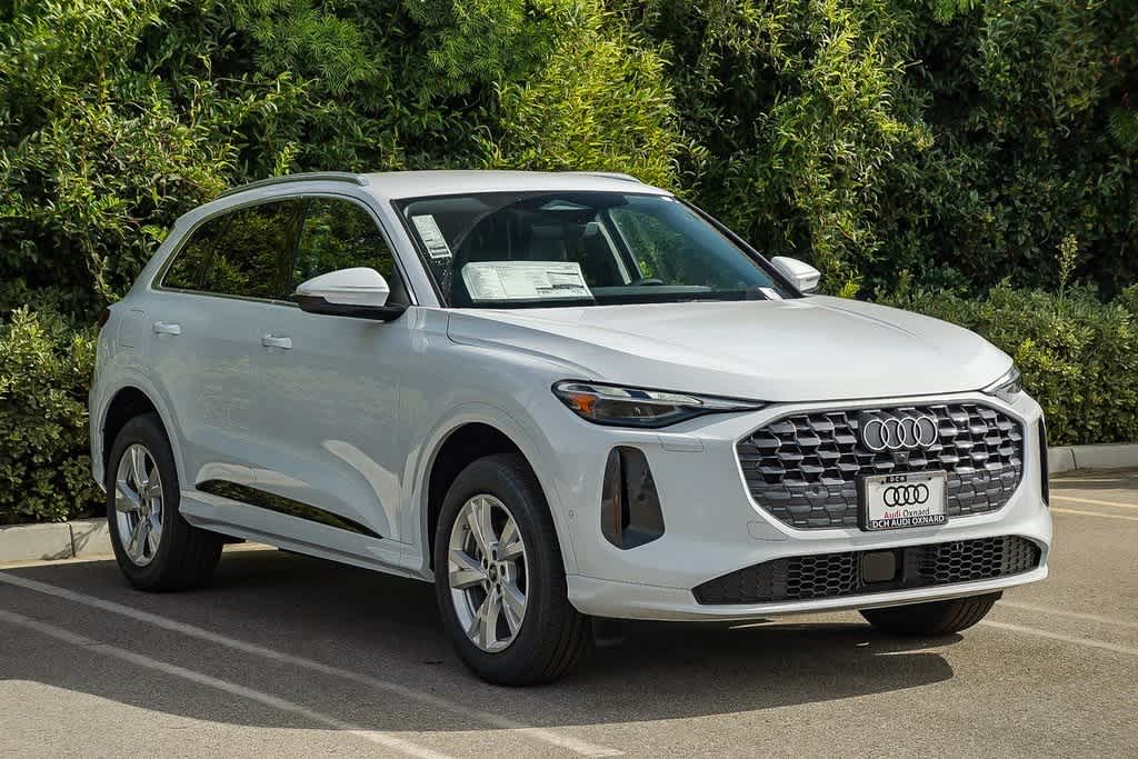 Thumbnail: 2025 Audi Q5 - 3