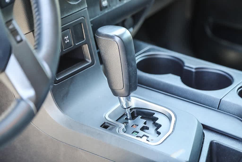 Thumbnail: 2019 Toyota Sequoia - 19