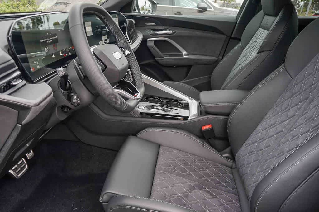 Thumbnail: 2026 Audi SQ5 - 20