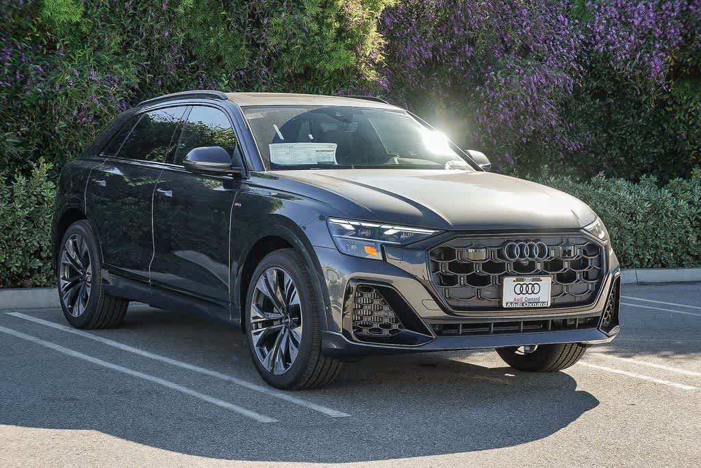 Thumbnail: 2026 Audi Q8 - 3